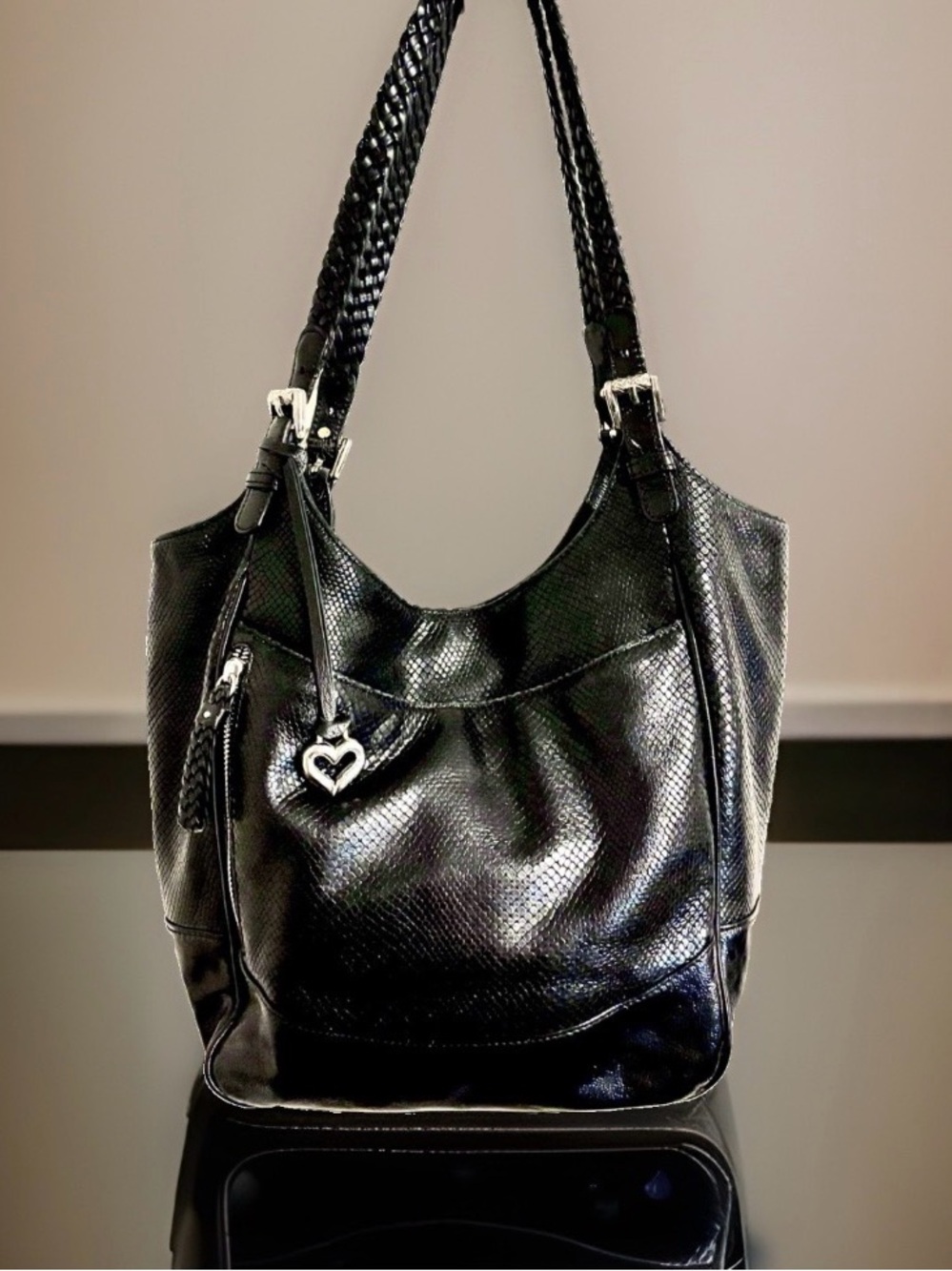VTG Brighton Large Hobo Black Leather Snake-embossed Finished
Shoulder Handbag